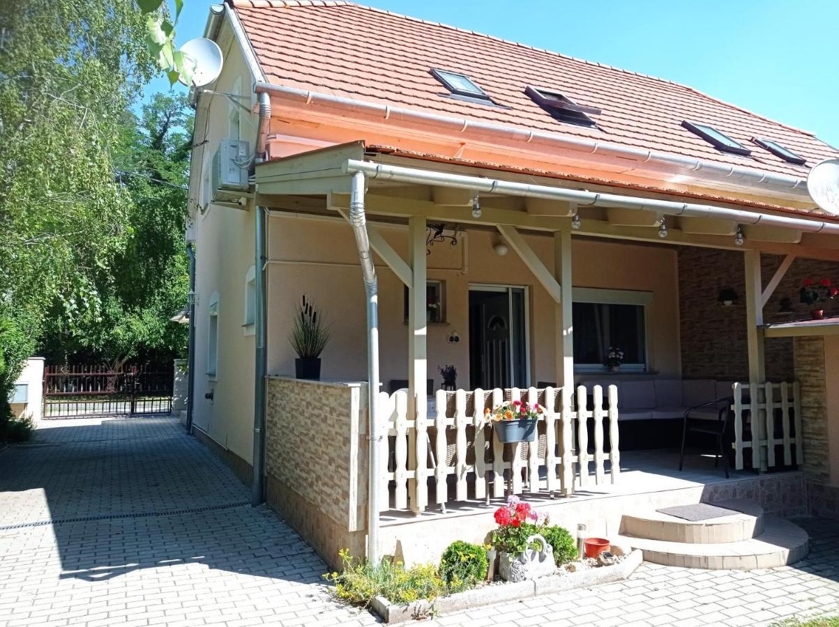 באלאטונסארסו Sommer Ferienhaus מראה חיצוני תמונה